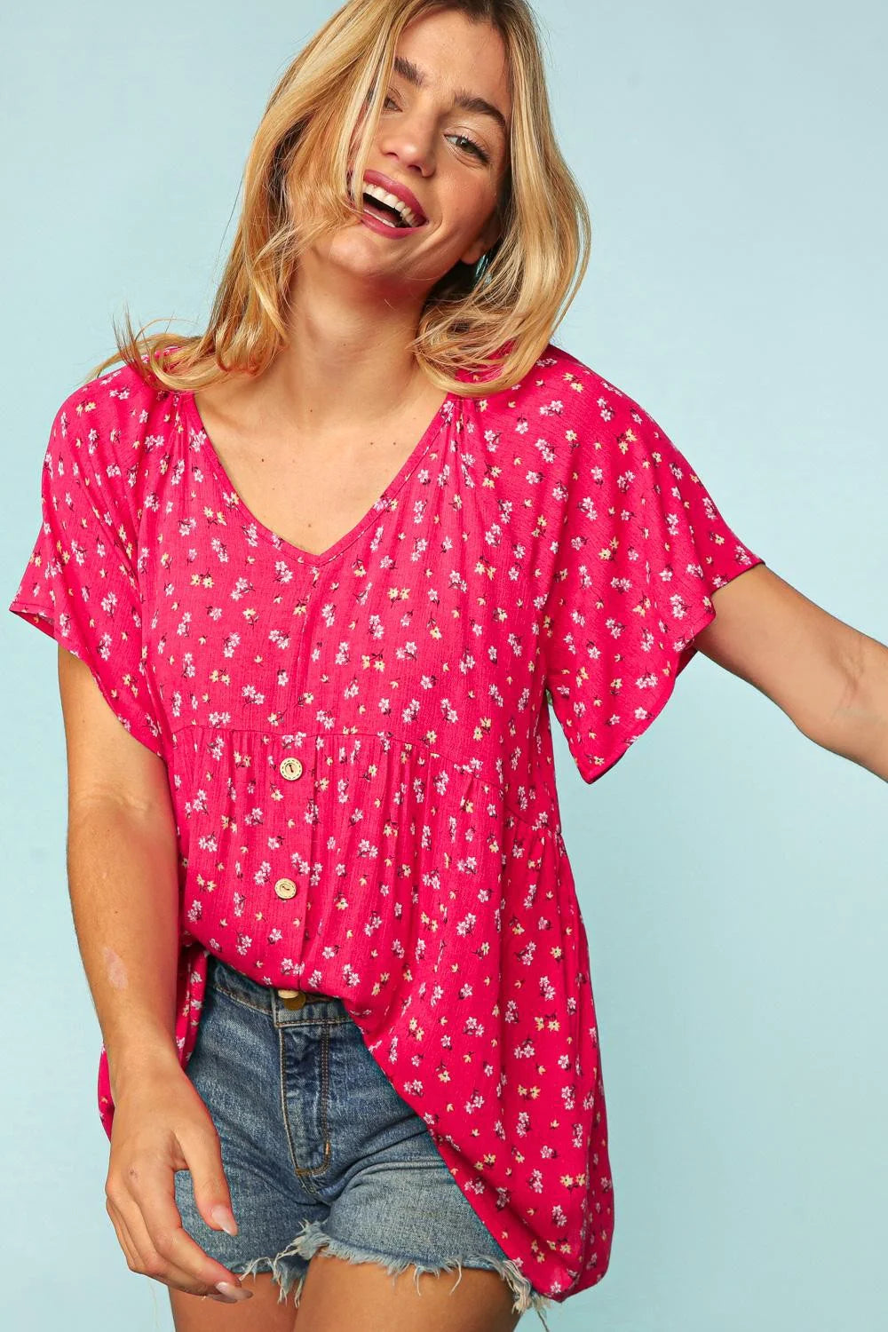 FUCHSIA FLORAL BABYDOLL BUTTON DOWN FLUTTER SLEEVE TOP