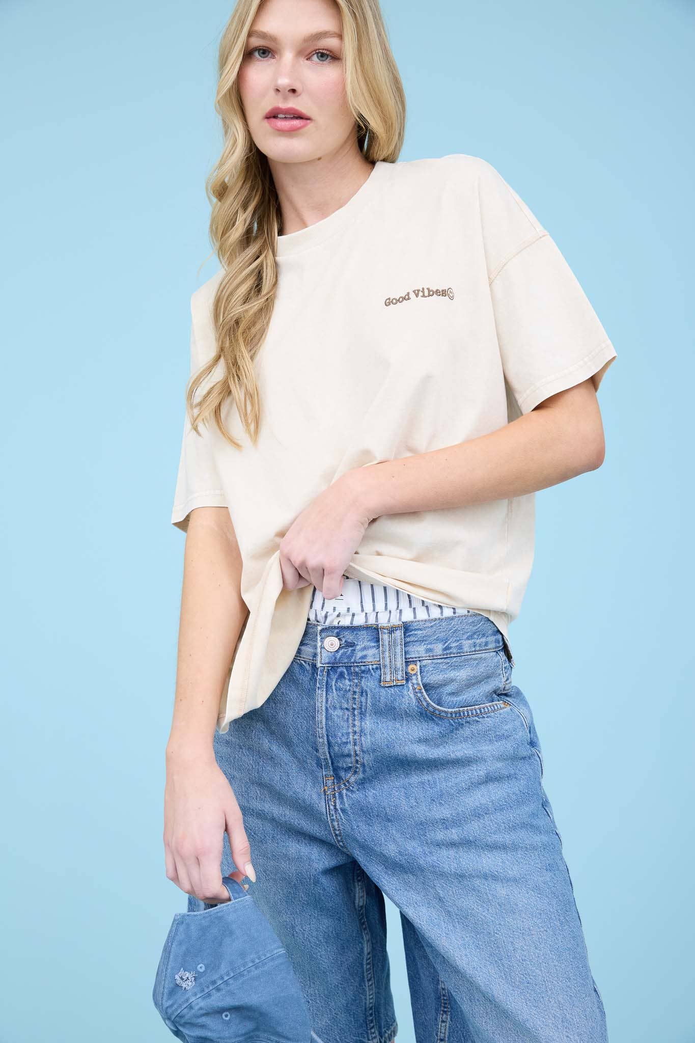 GOOD VIBES WASHED SHORT SLEEVE KNIT T-SHIRT