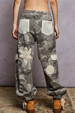 Load image into Gallery viewer, Relaxed Fit Twill Pants