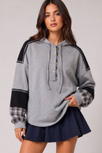 Load image into Gallery viewer, Plaid Contrast Hoodie Pullover