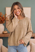 Load image into Gallery viewer, OVERSIZED KNIT SWEATER WITH CHEST POCKET