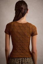 Load image into Gallery viewer, Floral Patterned Taxture Seamless Short Sleeve Top
