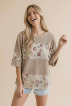Load image into Gallery viewer, TAUPE SHORT SLEEVE WAVE RIB FLORAL COLOR BLOCK TOP