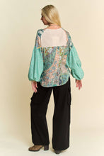Load image into Gallery viewer, FLORAL PATCHWORK SLEEVE KNIT PULLOVER TOP