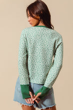 Load image into Gallery viewer, Textured Floral Knit Top With Contrast Cuffs