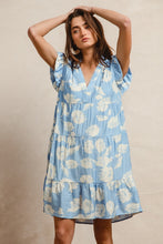Load image into Gallery viewer, Soft Floral Printed Tiered Dress With Collar