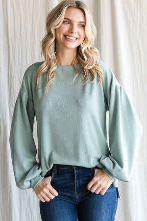 RIBBED SOLID BALLOON SLEEVE TOP
