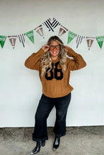Load image into Gallery viewer, VARSITY 86 SWEATSHIRT