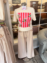 Load image into Gallery viewer, Red &amp; Pink Duck Stripe Tee.
