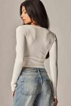 Load image into Gallery viewer, Seamless Square Neck Ribbed Long Sleeve Crop Top