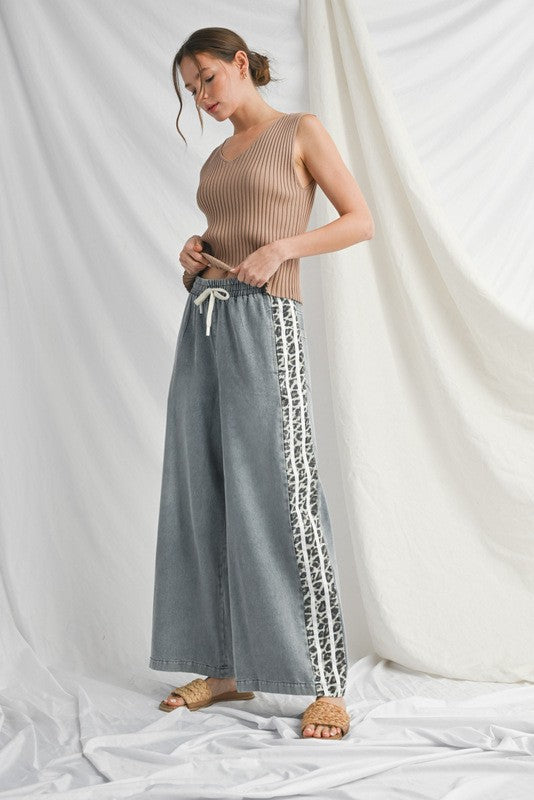 Side Leopard Accent Wide Leg Pants