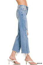 Load image into Gallery viewer, Distressed Knee Raw Frayed Hem Cropped Denim Pants