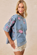 Load image into Gallery viewer, Flower Printed Denim Openseam Detail Short Sleeves