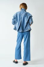 Load image into Gallery viewer, Boxy Denim Trucker Jacket