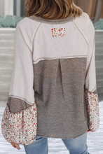 Load image into Gallery viewer, Colorblock Floral Patchwork Flared Sleeve Top