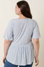 Load image into Gallery viewer, ABSTRACT PRINT RUFFLE SHORT SLEEVE KNIT TOP
