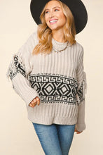 Load image into Gallery viewer, LONG SLEEVE FRINGE TASSEL AZTEC PATTERN