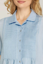 Load image into Gallery viewer, SHORT SLEEVE BUTTON UP COLLARED LINEN SHIRT WITH PINTUCK DETAIL