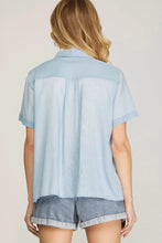 Load image into Gallery viewer, SHORT SLEEVE BUTTON UP COLLARED LINEN SHIRT WITH PINTUCK DETAIL