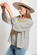 Load image into Gallery viewer, SOFT WOODOBBY PRINTED EMB YORK BUBBLE SLEEVES TOP