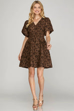Load image into Gallery viewer, BALLOON SLEEVE PLUNGING NECK FLORAL PATTERN JACQUARD DRESS