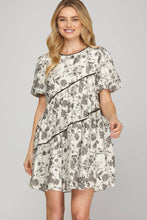 Load image into Gallery viewer, SHORT PUFF SLEEVE WOVEN PRINT TIERED DRESS