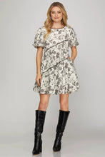 Load image into Gallery viewer, SHORT PUFF SLEEVE WOVEN PRINT TIERED DRESS