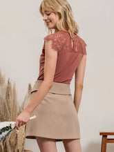 Load image into Gallery viewer, Scallop Edge Lace Top