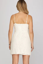 Load image into Gallery viewer, SLEEVELESS LACE TUBE DRESS