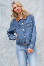Load image into Gallery viewer, PLUS CORDUROY COLLAR BUTTON DOWN DENIM JACKET