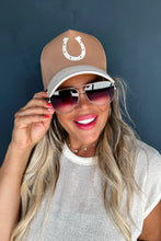 Load image into Gallery viewer, LUCKY HORSESHOE HAT