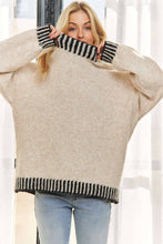 Load image into Gallery viewer, EDGE ACCENT LOOSE FIT SWEATER TOP
