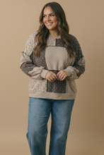 Load image into Gallery viewer, Plus Round Neck Mixed Print Patchwork Pullover