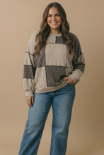 Load image into Gallery viewer, Plus Round Neck Mixed Print Patchwork Pullover