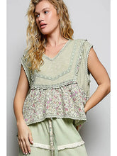 Load image into Gallery viewer, V-Neck Floral Pattern Trim Ruffle Rib Knitted Sleeveless Top