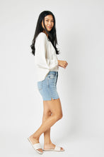 Load image into Gallery viewer, JUDY BLUE MID RISE CUT OFF SHORTS