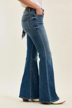 Load image into Gallery viewer, Jaqueline Flare w/Triple Needle Back Pockets