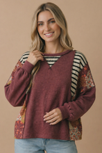 Load image into Gallery viewer, Plus Round Neck Oversized Color Block Knit Top