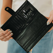 Load image into Gallery viewer, Essentials Carryall Wallet