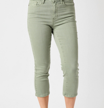 Load image into Gallery viewer, Mid Rise Garmed Dyed Capri BY JUDY BLUE