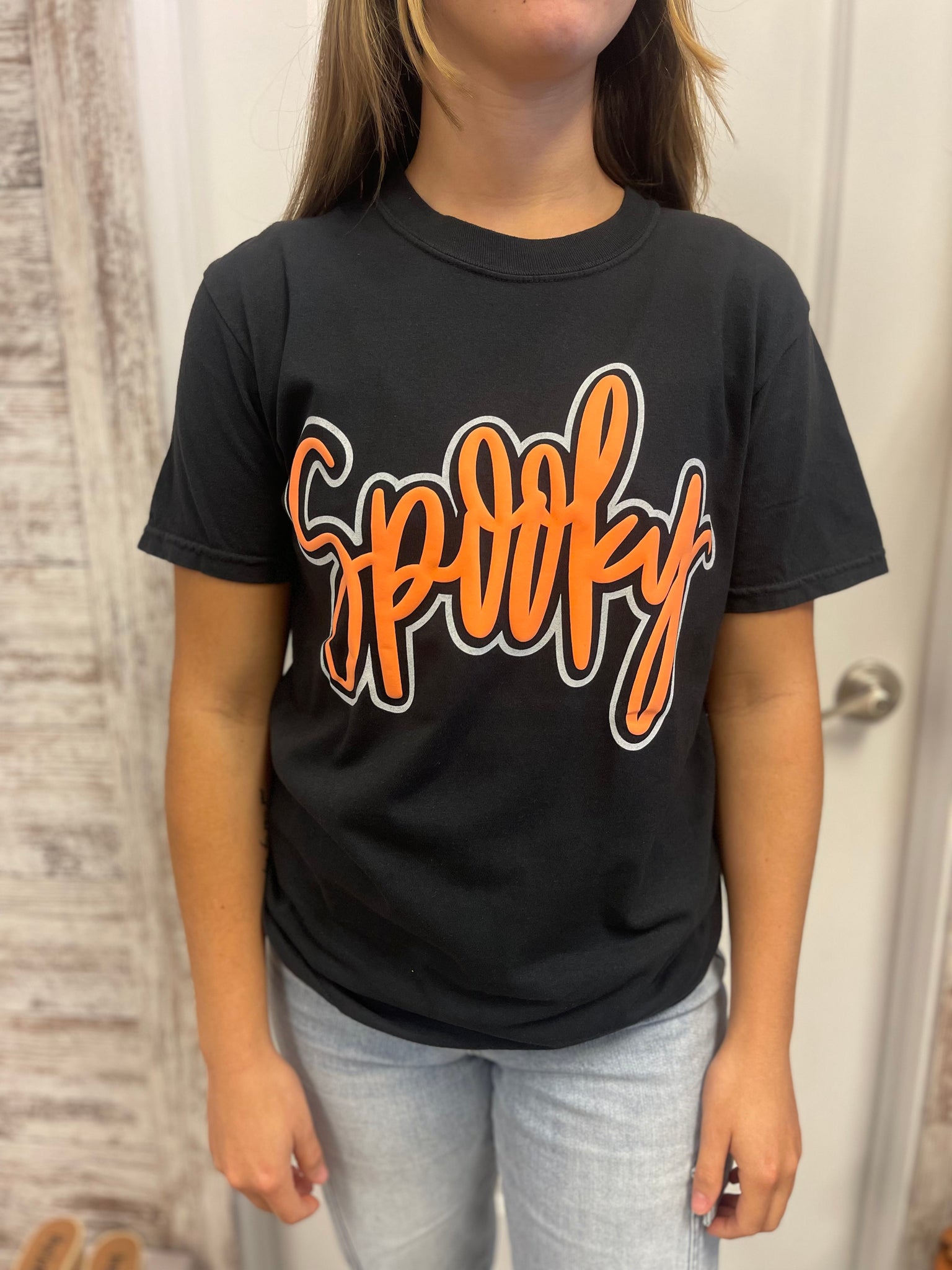 SPOOKY ORANGE PUFF COMFORT COLORS TEE