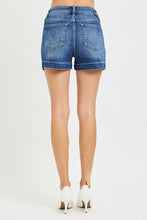 Load image into Gallery viewer, High Rise Side Slit Basic Shorts
