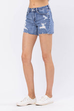 Load image into Gallery viewer, Lace Patch Destroy Shorts