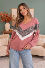 Load image into Gallery viewer, MAUVE LONG SLEEVE V NECK TOP WITH LEOPARD CHEVRON DETAIL