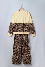 Load image into Gallery viewer, Leopard V Neck Set