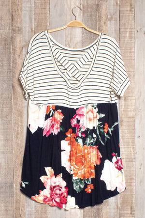STRIPE BACK FLORAL PRINT CRISS CROSS TOP