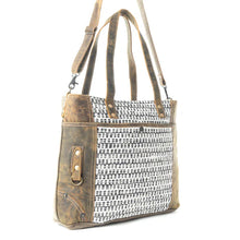 Load image into Gallery viewer, Loner Tote Bag