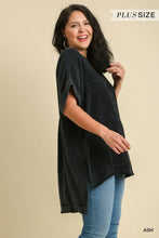 Load image into Gallery viewer, Mineral Wash Gauze Fabric Tunic Top