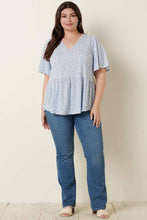 Load image into Gallery viewer, ABSTRACT PRINT RUFFLE SHORT SLEEVE KNIT TOP