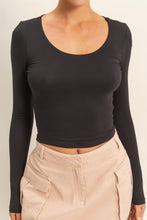 Load image into Gallery viewer, Scoop Neck Long Sleeve Crop Top